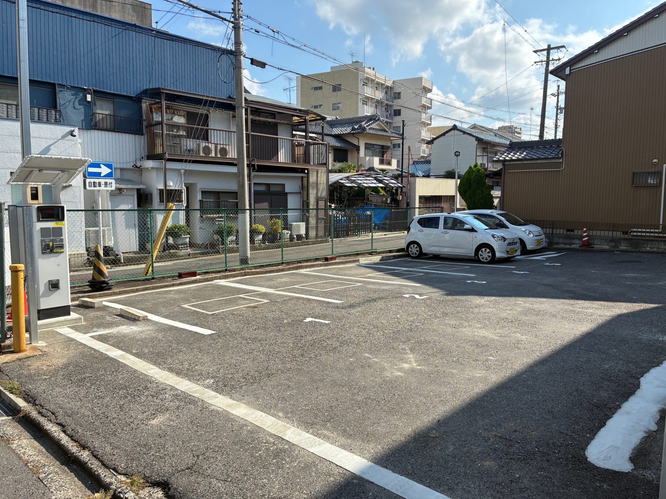 いずみパーキング茶屋ヶ坂