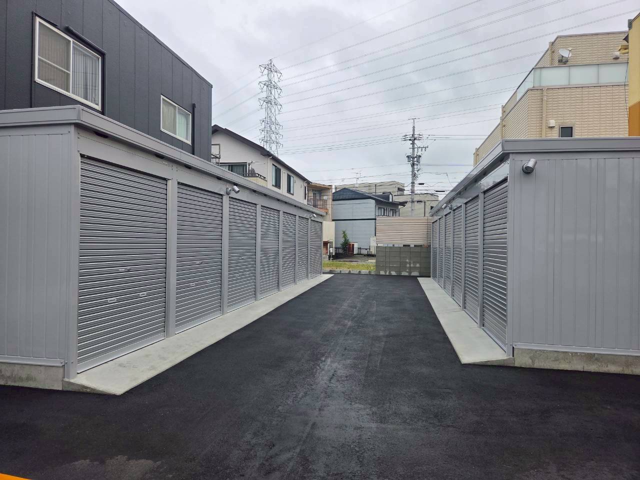 バイクガレージ高針台1丁目　