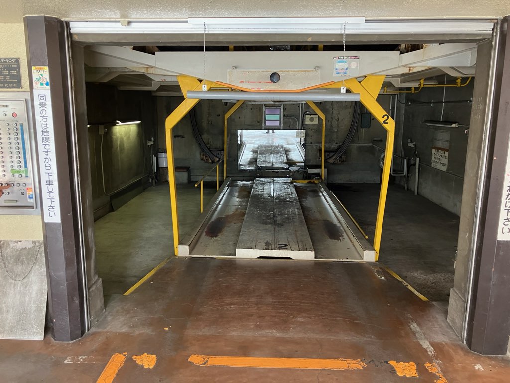 マイステイズホテル栄駐車場